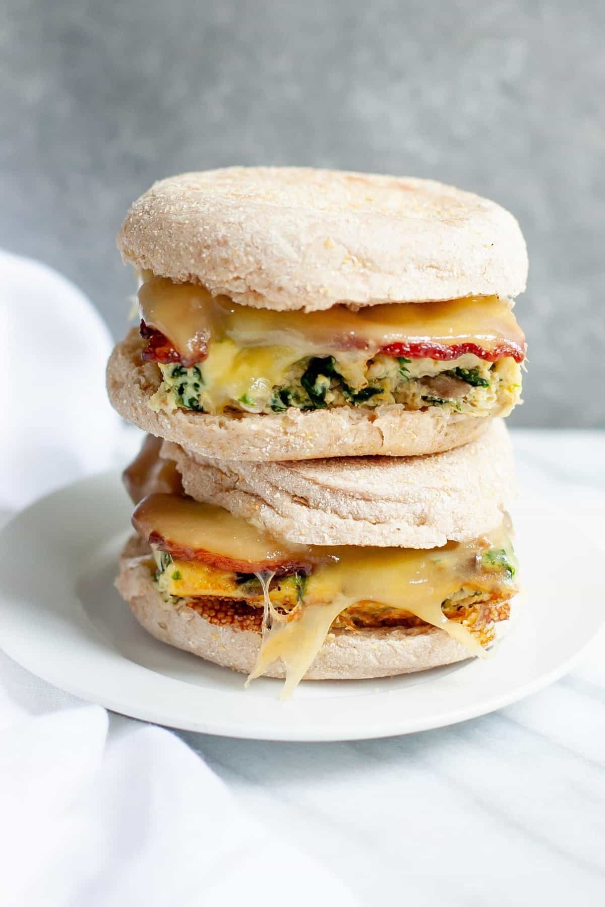 Healthy Meal Prep Breakfast Sandwiches