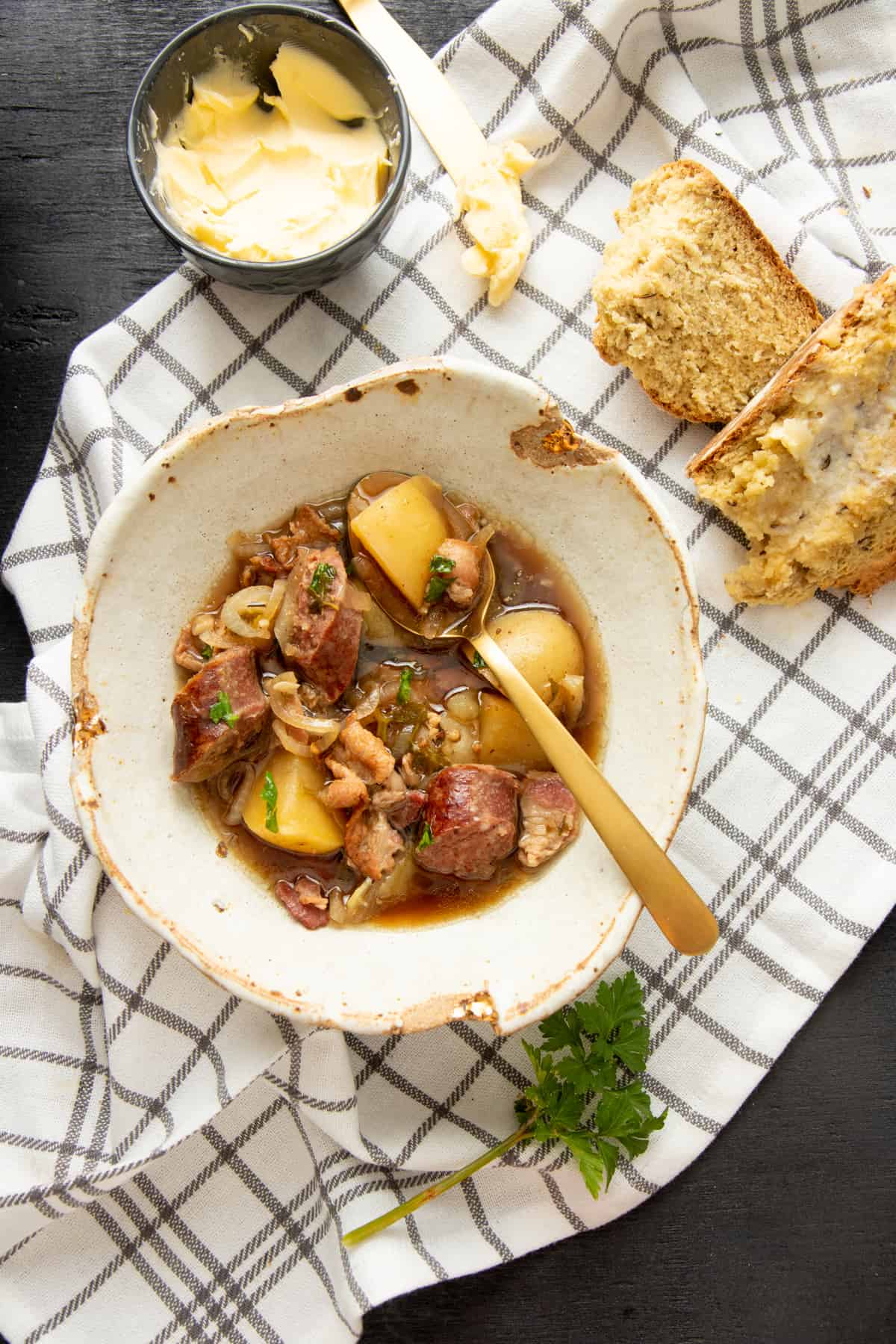 Dublin Coddle Recipe (Irish Sausage and Potato Stew)