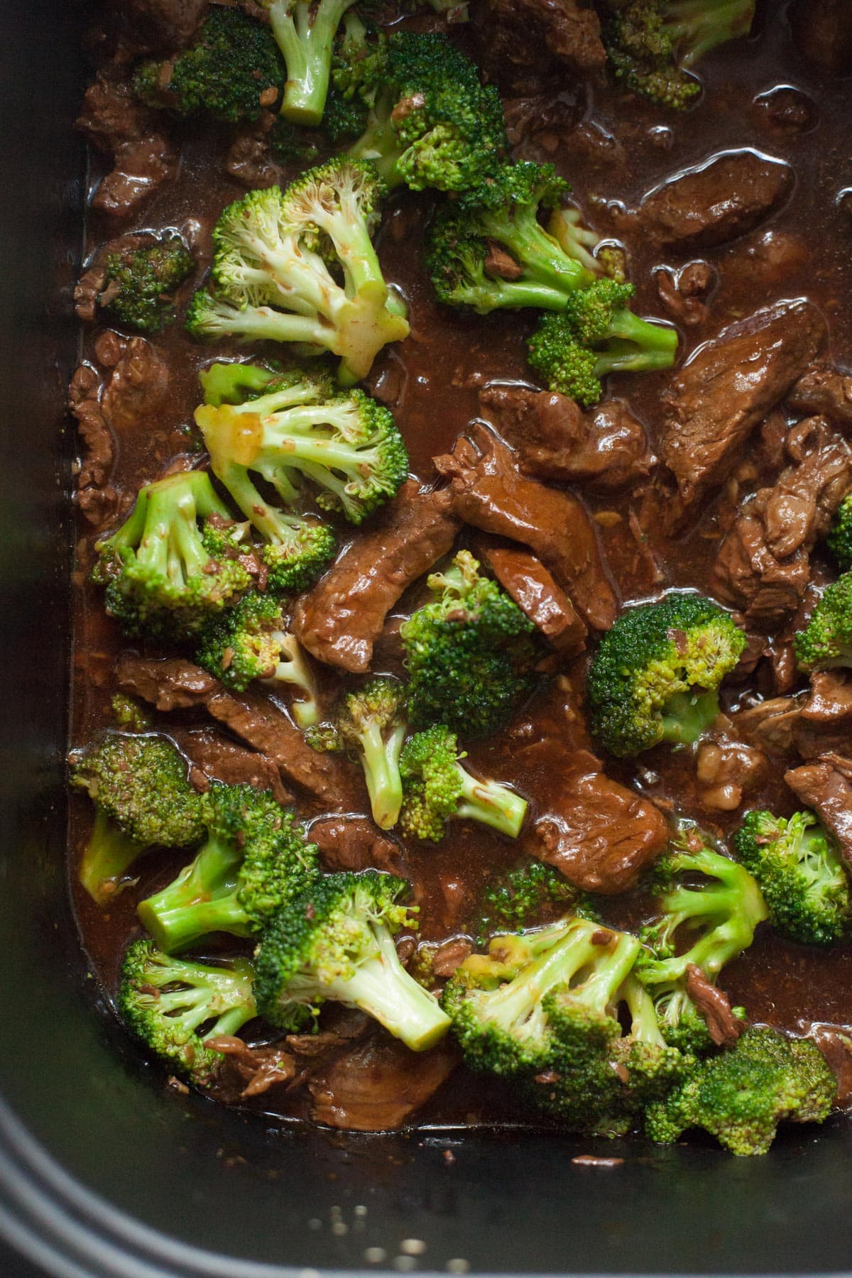 Slow Cooker Beef and Broccoli with Quinoa